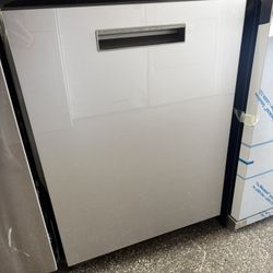 Café 24” dishwasher 