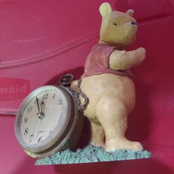 Dispney Vintage  Winnie The Pooh Clock 
