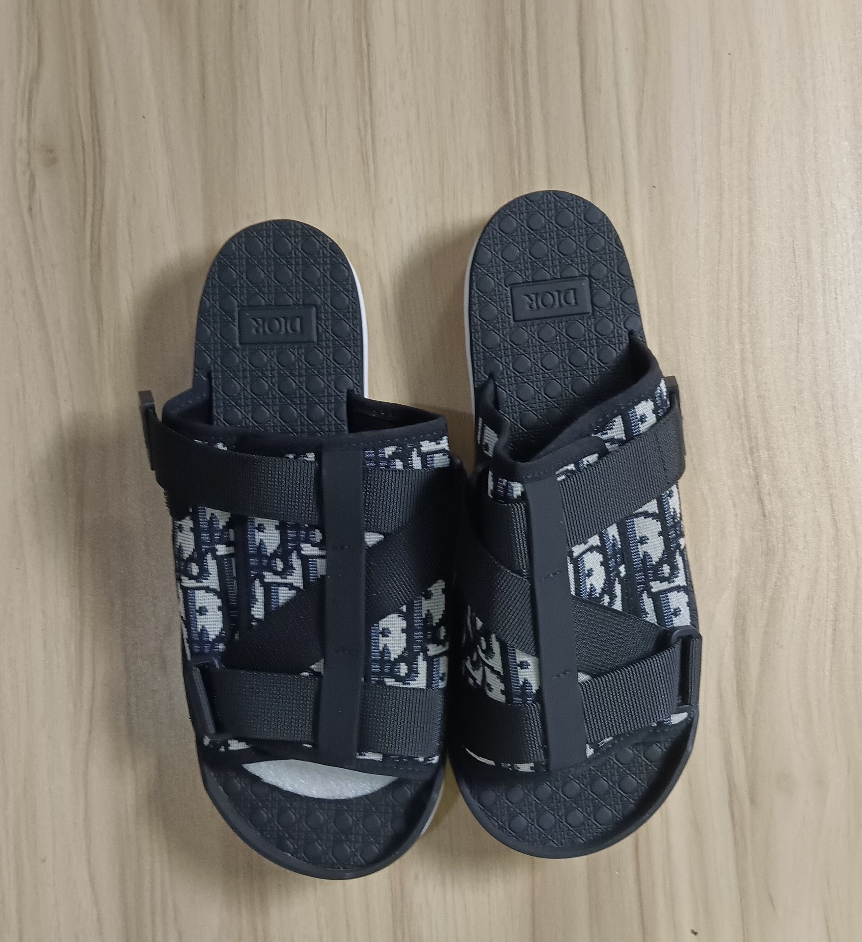 Dior Slides Black & White
