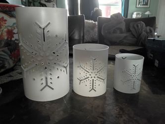 3 Snow Flake Candle Lanters