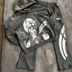 RVS laboratorie Sweatsuit Brand New 