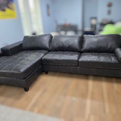 New Sectional ASHLEY Couch 