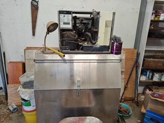 Commercial Ice Machine