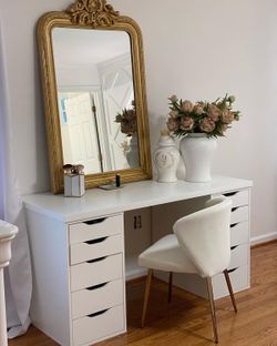 Vanity With Drawers And Cabinet