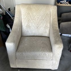 White Recliner Chair – Good Condition
