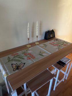 Kitchen table + 4 chairs set