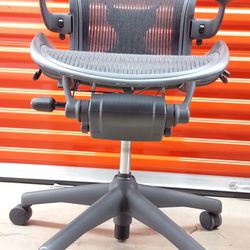 Authentic Herman Miller Aeron Office Chair Size B With PostureFit Fully Adjustable