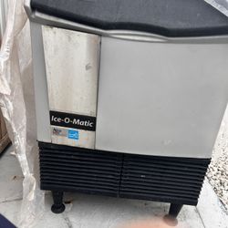 Icemaker