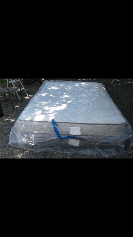 Mattress sealy posturepedic cc100