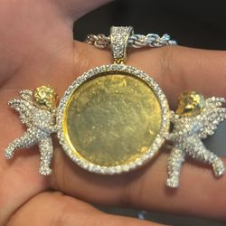 Moissanite Memory Pendant & Chain 