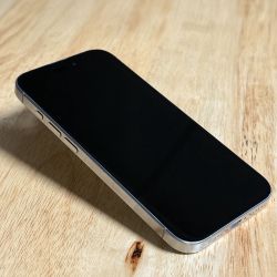 iPhone 15 Pro / UNLOCKED - Natural Titanium - Mint Condition - 128GB