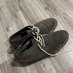 Kenneth Cole Reaction Suede Desert Boots – Men’s Size 9