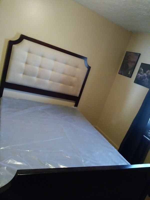 Chris Madden Queen Bed Furniture In Stone Mountain Ga Offerup Offerup Is The Simplest Way To And Locally Get Free App