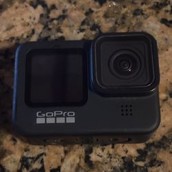 GoPro HERO9 Black – Works Great – Bad Battery