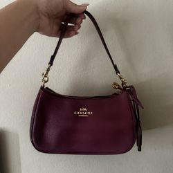 Coach Terri With Bow 