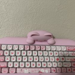 pink kitty keyboard + mousemad