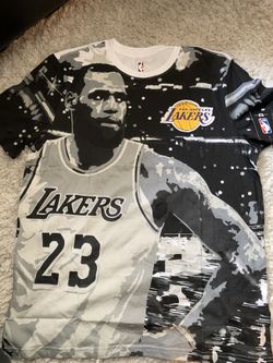 Lebron shirt size XL
