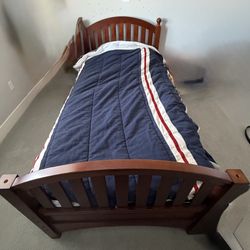 Free Twin Size, Wood Bed Frame 