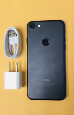 iPhone 7 unlocked excellent condition! $175
