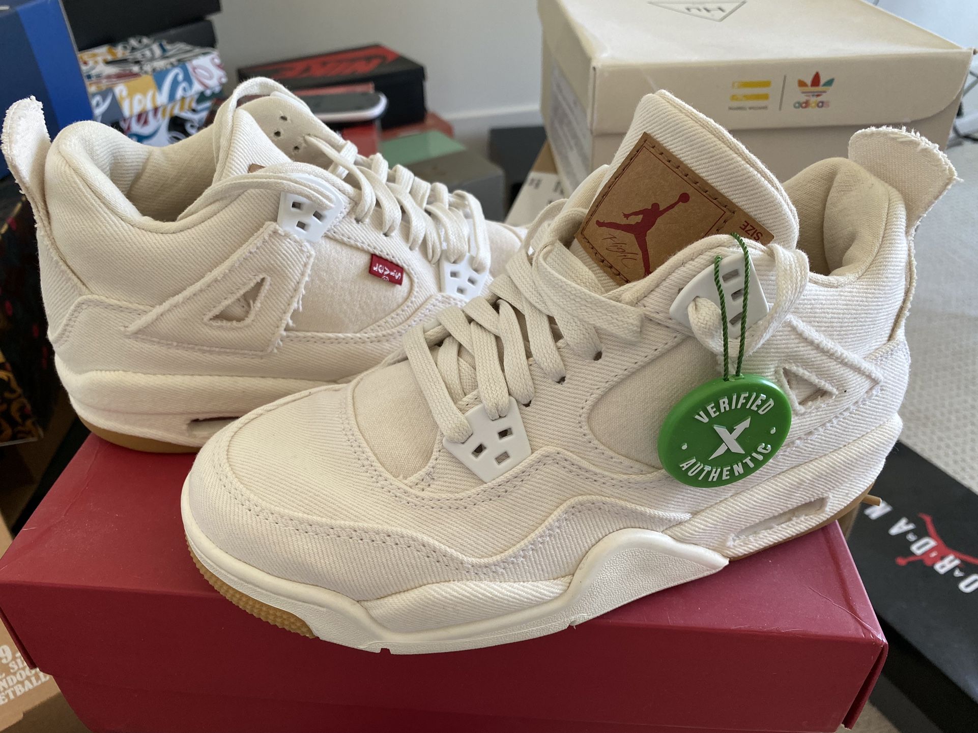Size 5Y - Air Jordan 4 Retro Levi’s NRG BG