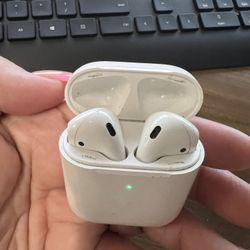 AirPods 