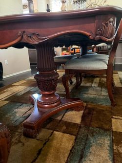 Dining table set