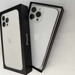 iPhone 13 Pro Max 256GB (Mint) + many extras