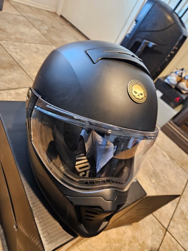 XXL Harley DAVIDSON HELMET located In Mesa Main Street And Gilbert Rd