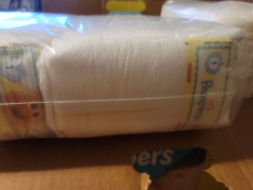 SIZE 1 Pampers Swaddlers 192ct