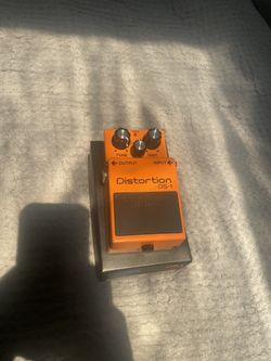 Boss DS-1 Distortion Guitar Pedal