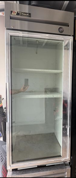 True stand up glass door cooler