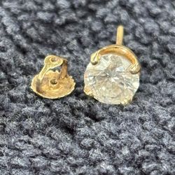 100%Real!! Diamond To Wear Or Put In A Wedding Ring!