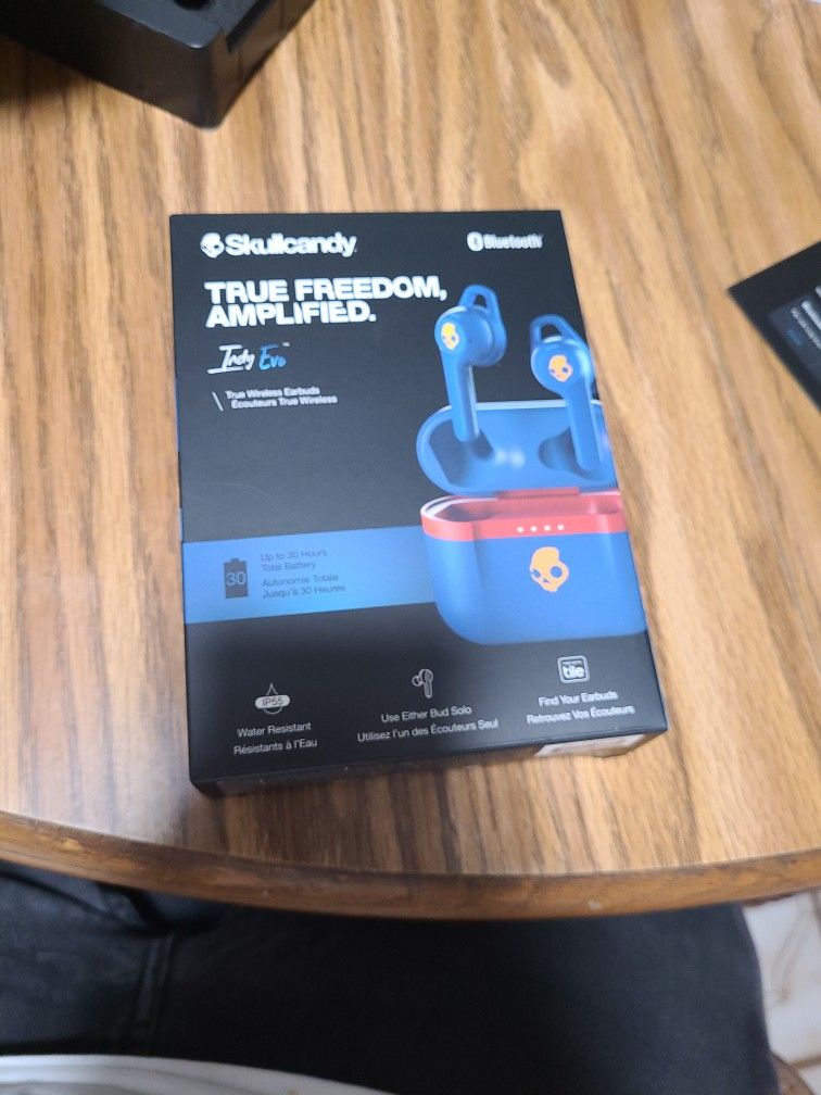 Scallcandy True Freedom  Amplified  Bluetooth  Headphones