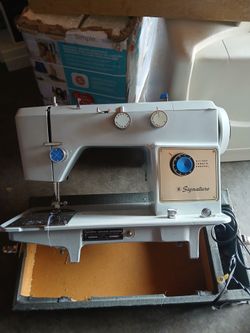 Vintage 1960 signature sewing machine heavy duty made with heavy duty cast iron and solid steel