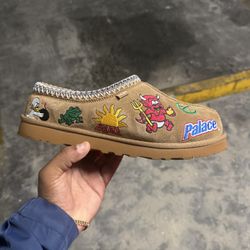 Palace Uggs Size 10