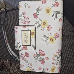 Guess wallet