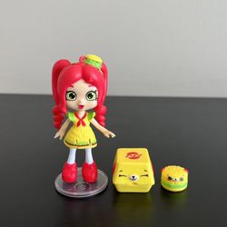 Shopkins Happy Places Chelsea Cheeseburger Puppy Parlor Lil Shoppie & Petkins