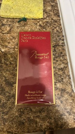 Baccarat rogue 540  body oil