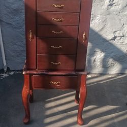  Queen Anne Style Stand Up Jewelry Box  6 Draws