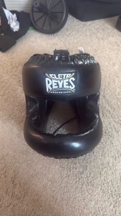 Cleto Reyes Facesaver Headgear