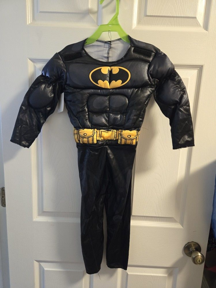 4t Batman Costume. No Cape Nor Mask. Bodysuit Never Worn