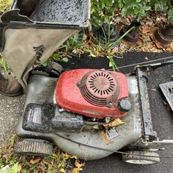 Craftsman Mower With Honda Engine Self Propelled With Bagger