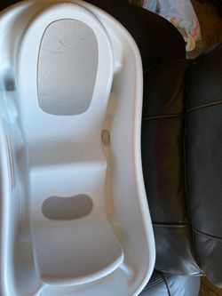 Baby bathtub