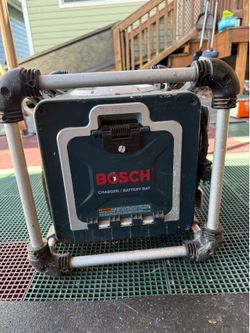 Bosch charger/battery bay
