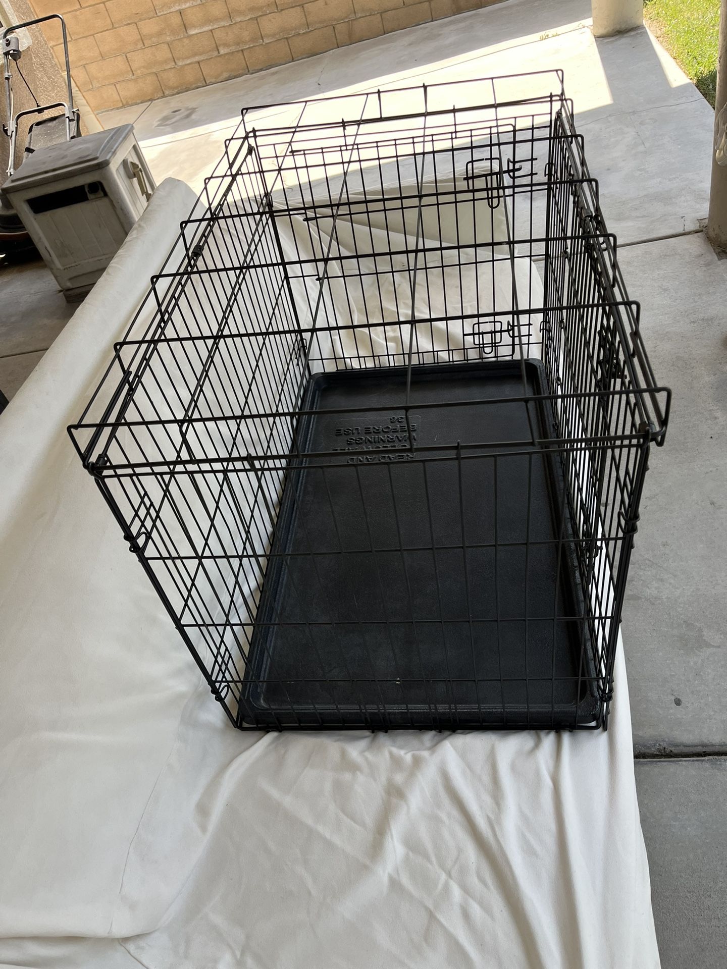 Large pet crate
