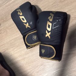 RDX Boxing Gloves - 14 Oz