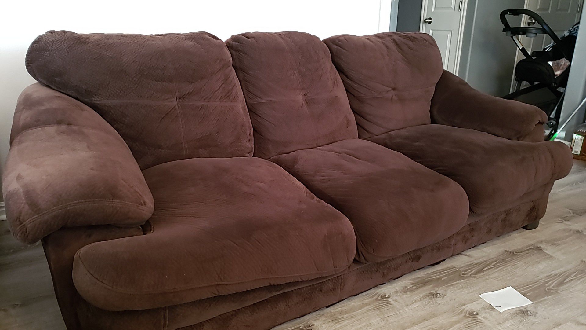 RcWilley couch