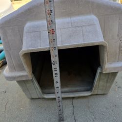 Medium Dog House