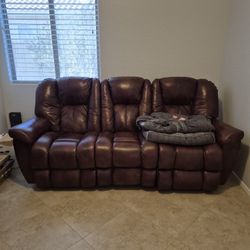 Like New Heavy Duty Large LA Z BOY Couch