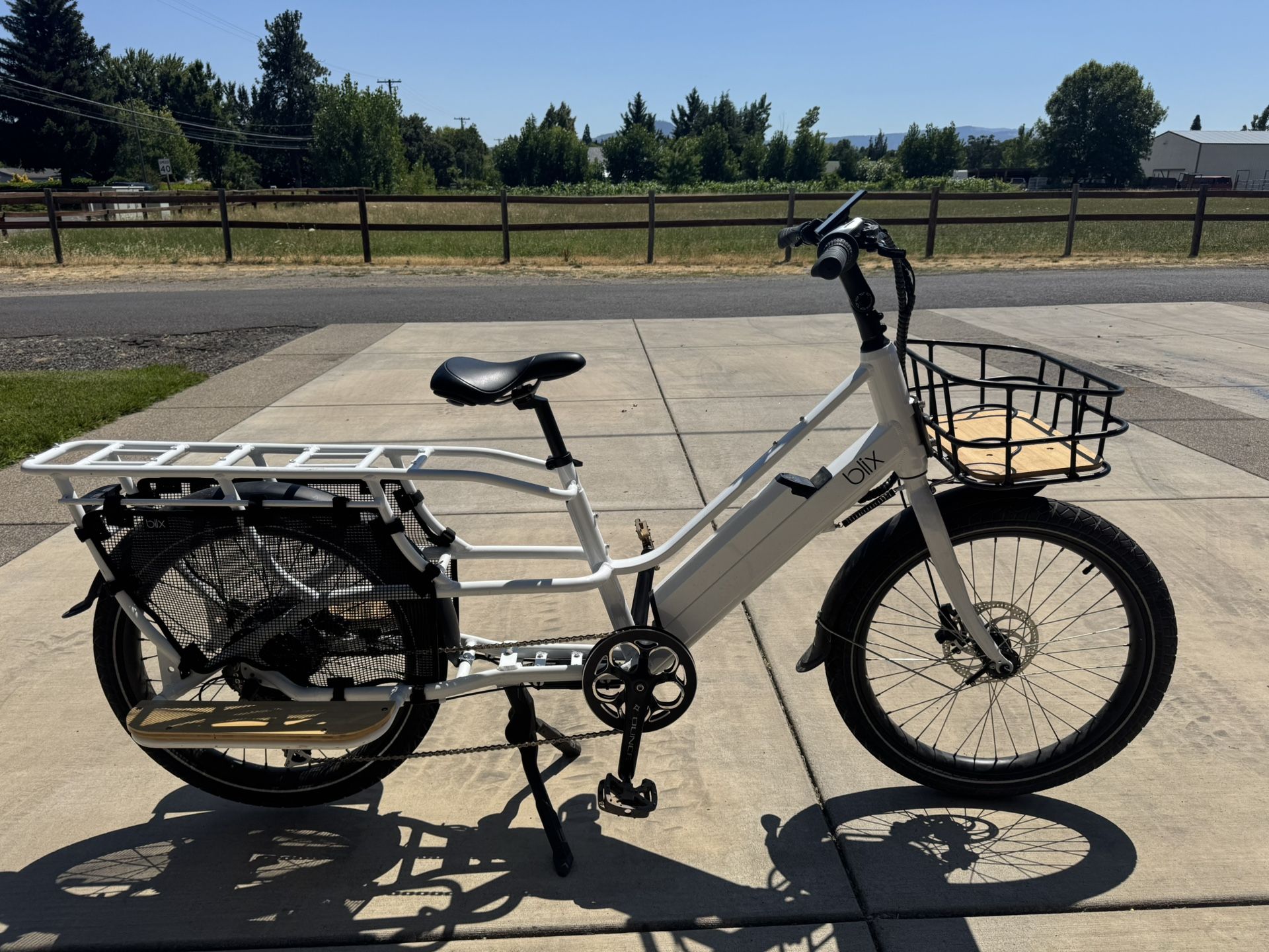 Blix Packa Genie Cargo E-Bike